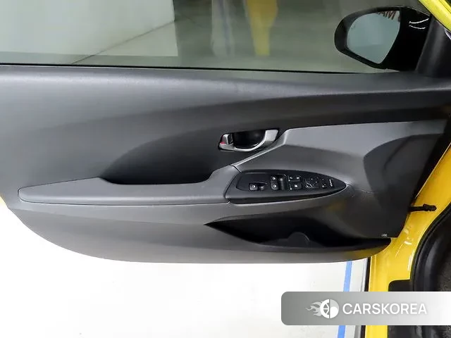 Hyundai Veloster (JS) 2018 Желтый из Кореи, фото 4