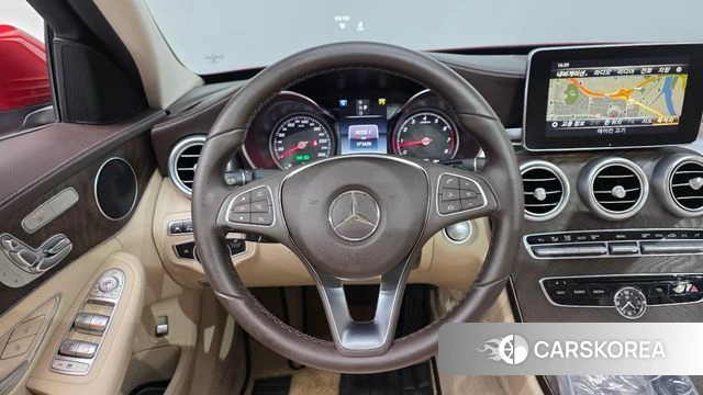 Mercedes-Benz C-Class W205 2018 Красный из Кореи, фото 4