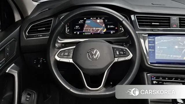 Volkswagen Tiguan Allspace 2024 Белый из Кореи, фото 4