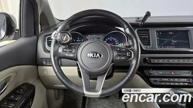 Kia The New Carnival id 2468765 из Кореи 4