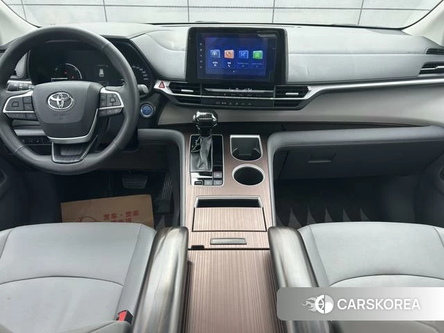 Toyota Grevia 2024 Белый из Китая, фото 4