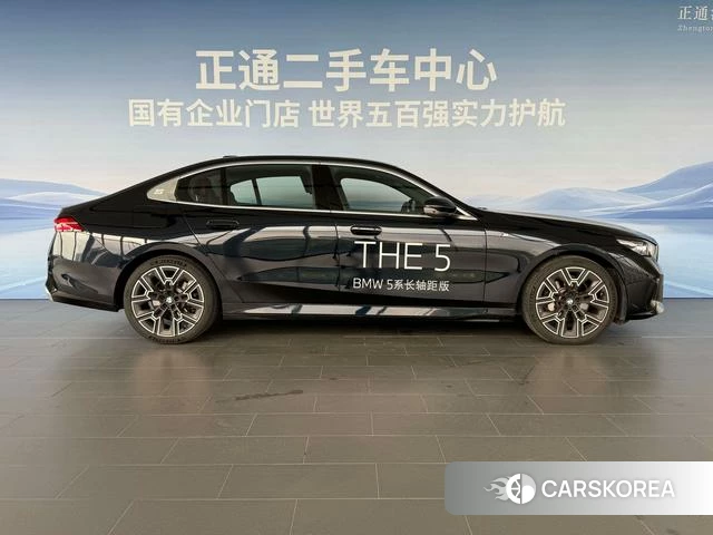 BMW 5 series 2025 Черный из Китая, фото 4