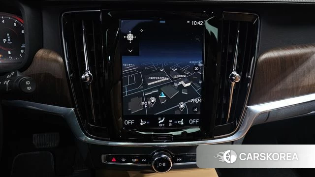 Volvo V90 Cross-Country 2021 Белый из Кореи, фото 4
