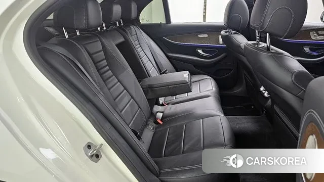 Mercedes-Benz E-Class W213 2020 Белый из Кореи, фото 4