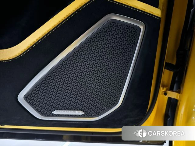 Lamborghini Urus 2024 Желтый из Кореи, фото 4
