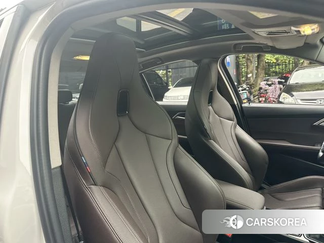 BMW 1 series 2021 Белый из Китая, фото 4