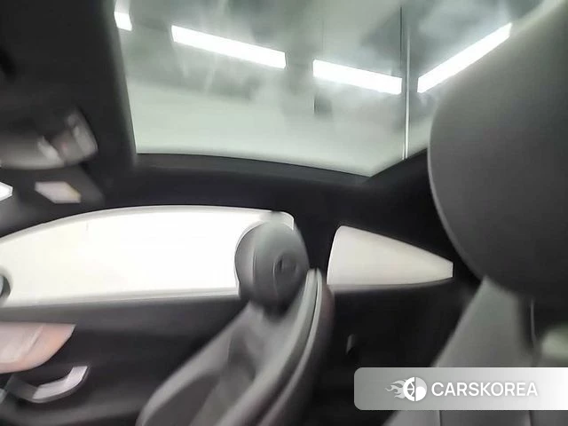 Mercedes-Benz C-Class W205 2021 Белый из Кореи, фото 4