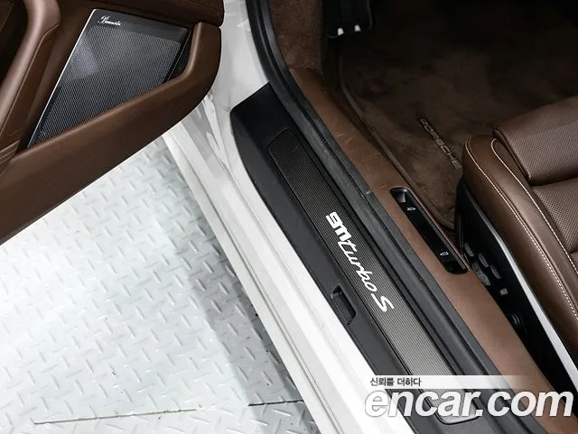 Porsche 911(992) 2023 Жемчужный цвет из Кореи, фото 4