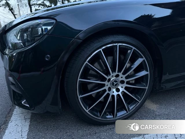 Mercedes-Benz E-Class W213 2023 Черный из Кореи, фото 4