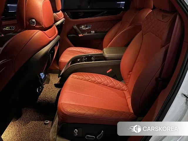 Bentley Bentayga 2018 Белый из Кореи, фото 4