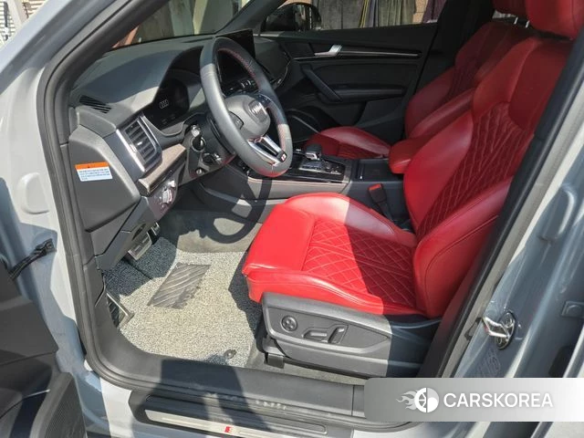 Audi SQ5 (FY) 2023 Серебристо-серый из Кореи, фото 4