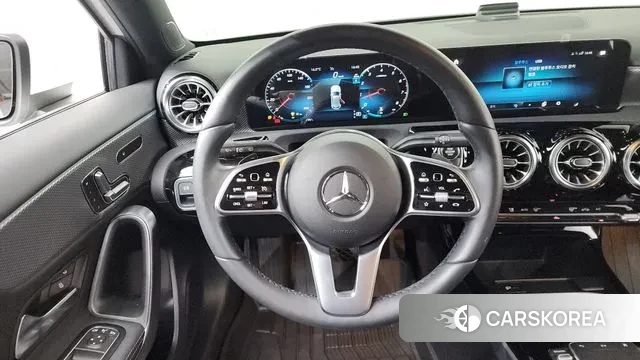 Mercedes-Benz A-Class W177 2023 Белый из Кореи, фото 4