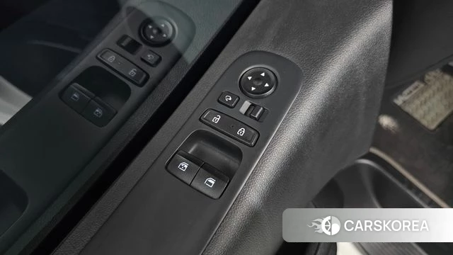 Hyundai Staria 2021 Белый из Кореи, фото 4