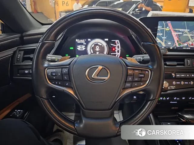 Lexus ES300h 7th generation 2021 Серый из Кореи, фото 4