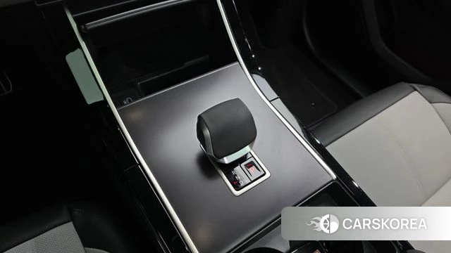 Land Rover Range Rover Velar 2025 Черный из Кореи, фото 4