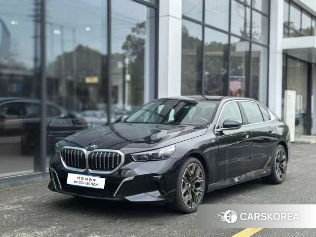 BMW 5 series 2025 Черный из Китая, фото 4