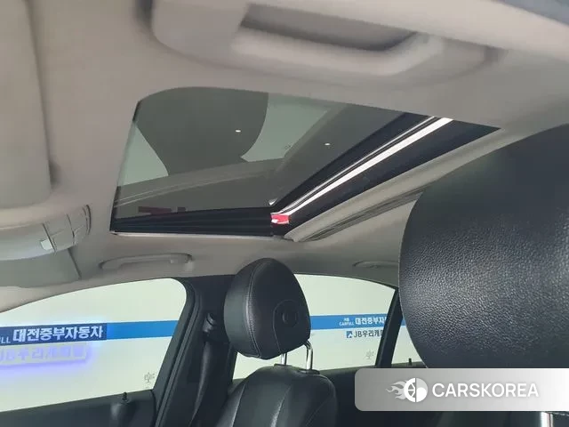 Mercedes-Benz C-Class W205 2018 Белый из Кореи, фото 4