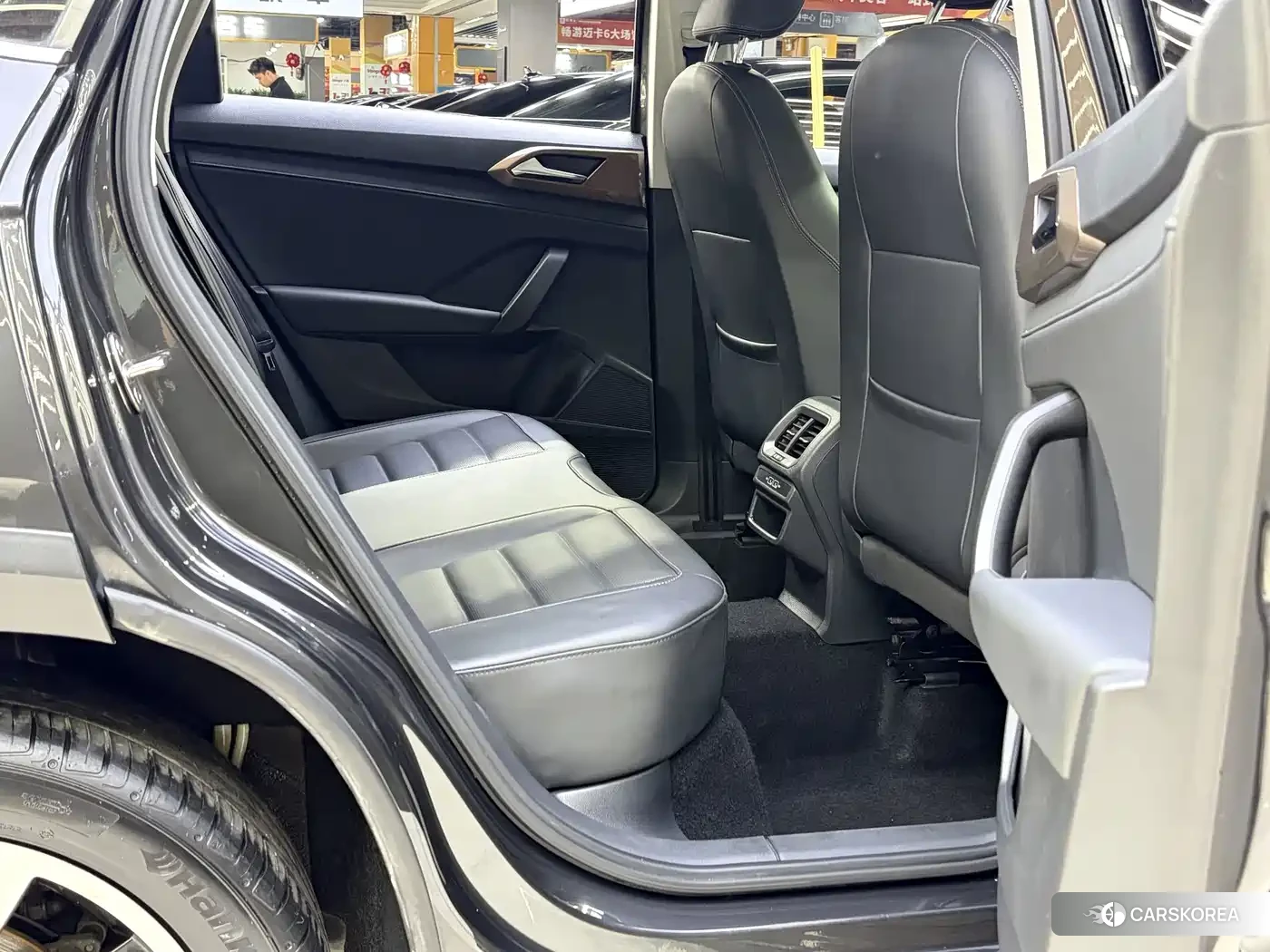 Volkswagen Tharu 2020 Silver/gray из Китая, фото 4