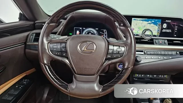 Lexus ES300h 7th generation 2020 Серебристо-серый из Кореи, фото 4