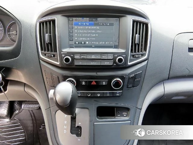 Hyundai The New Grand Starex 2018 Белый из Кореи, фото 4