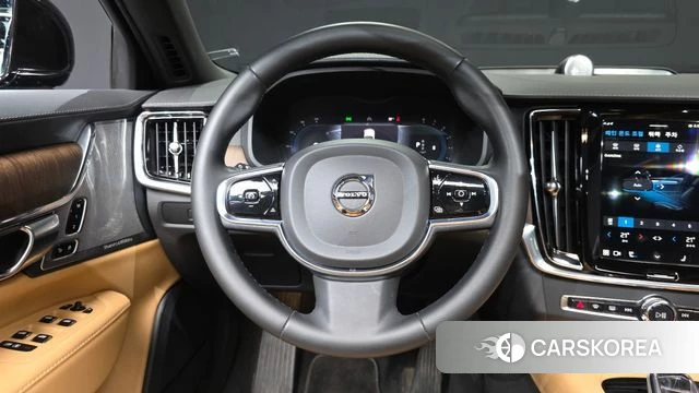 Volvo S90 2022 Черный из Кореи, фото 4