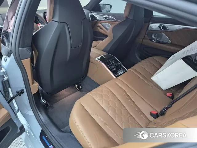 BMW M8 (G15) 2024 Серебристо-серый из Кореи, фото 4