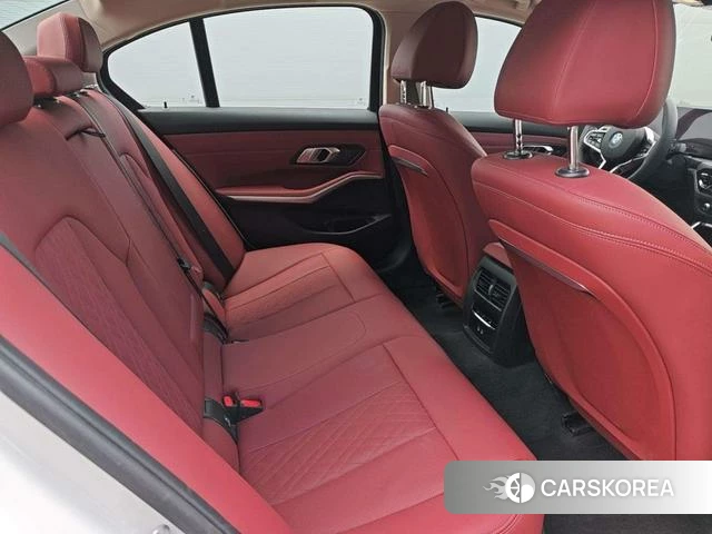 BMW 3 series 2025 Белый из Китая, фото 4