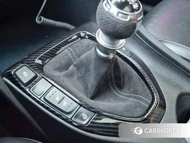 Hyundai Veloster (JS) 2021 Красный из Кореи, фото 4