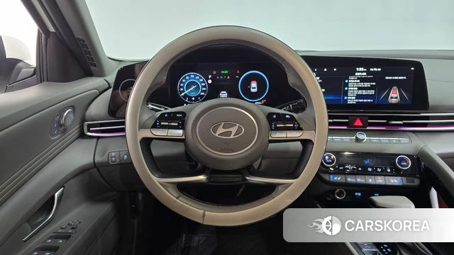 Hyundai The New Avante (CN7) 2024 Белый из Кореи, фото 4