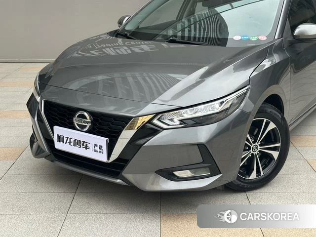 Nissan Xuan Yi 2023 Серебристо-серый из Китая, фото 4