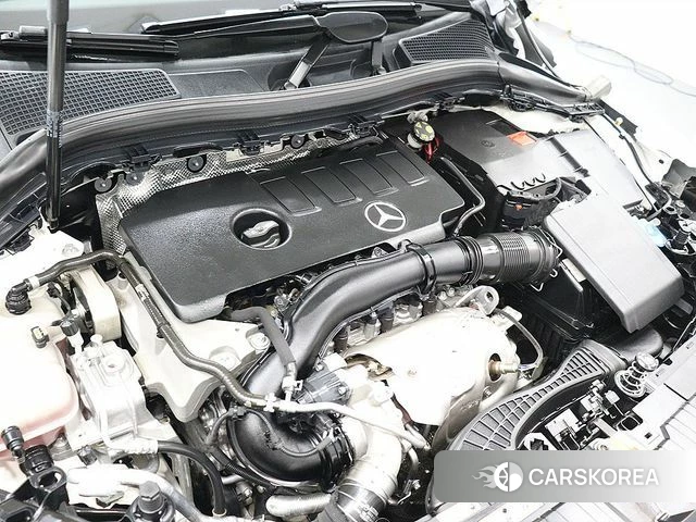 Mercedes-Benz GLA - Class H247 2023 Белый из Кореи, фото 4