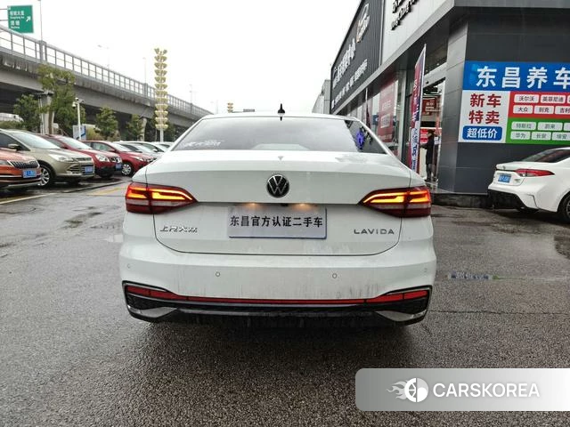 Volkswagen Lavida 2023 Белый из Китая, фото 4