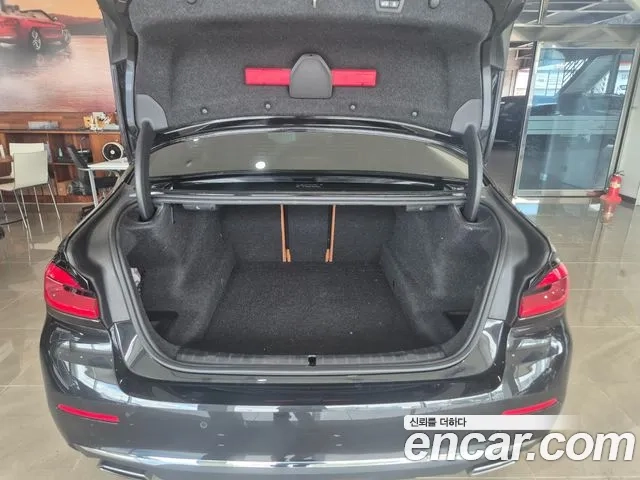 BMW 5 Series (G30) 2023 Черный из Кореи, фото 4