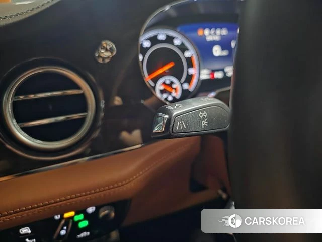 Bentley Bentayga 2018 Жемчужный цвет из Кореи, фото 4