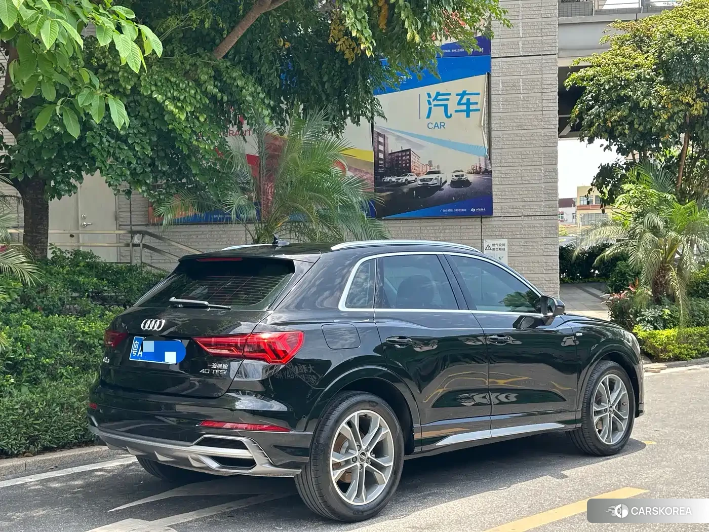 Audi Q3 2021 Черный из Китая, фото 4