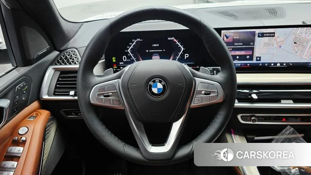 BMW X7 (G07) 2025 Белый из Кореи, фото 4