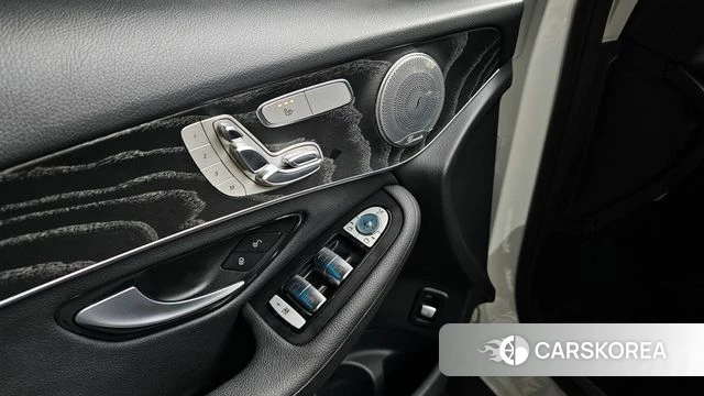 Mercedes-Benz GLC-Class X253 2019 Белый из Кореи, фото 4