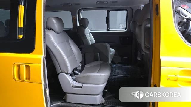 Hyundai The New Grand Starex 2019 Желтый из Кореи, фото 4
