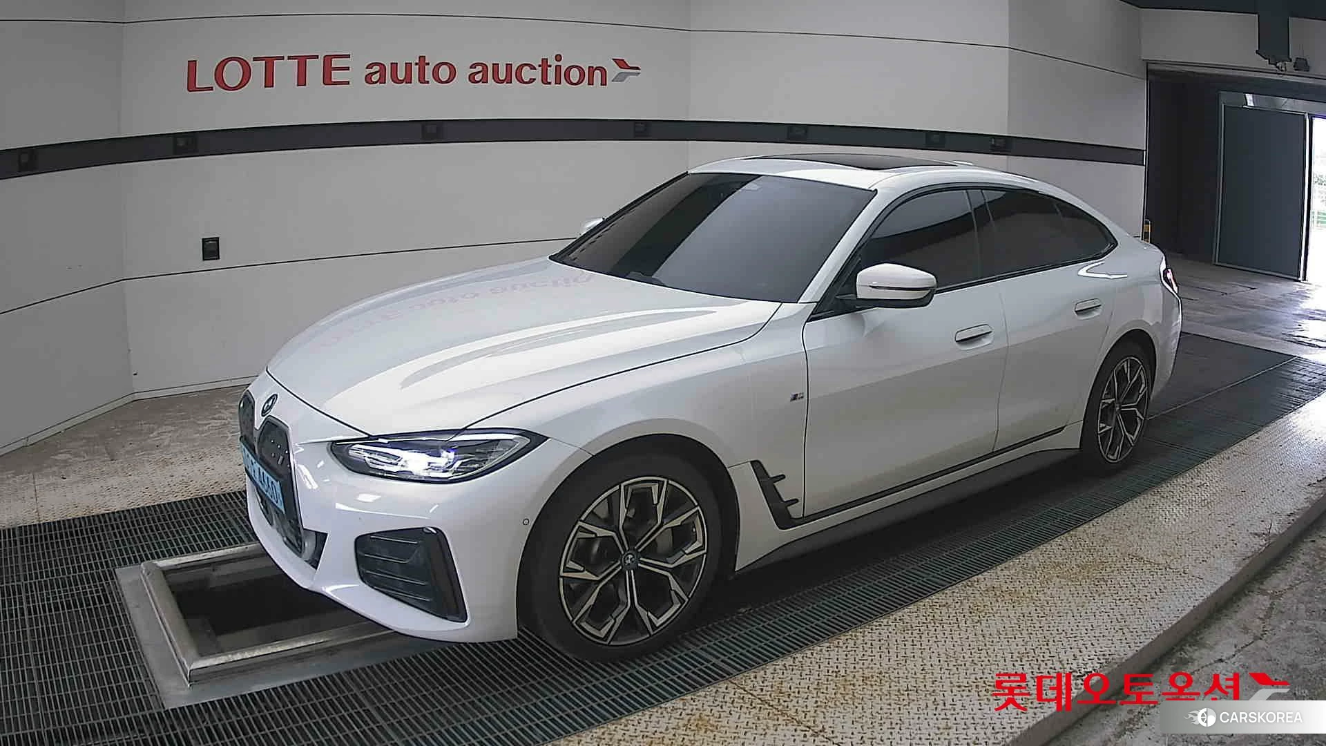BMW  i4 eDrive40 2022 #300 - ALPINE WHITE [BMW] из Кореи, фото 4
