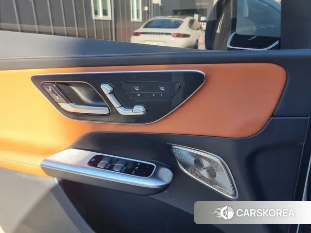 Mercedes-Benz GLC-Class X254 2024 Белый из Кореи, фото 4