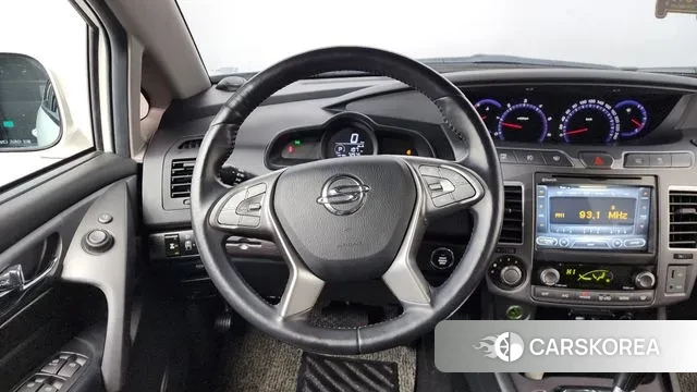 Ssangyong Korando Turismo 2018 Белый из Кореи, фото 4