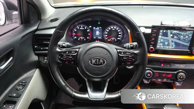 Kia Stonic 2020 Белый из Кореи, фото 4