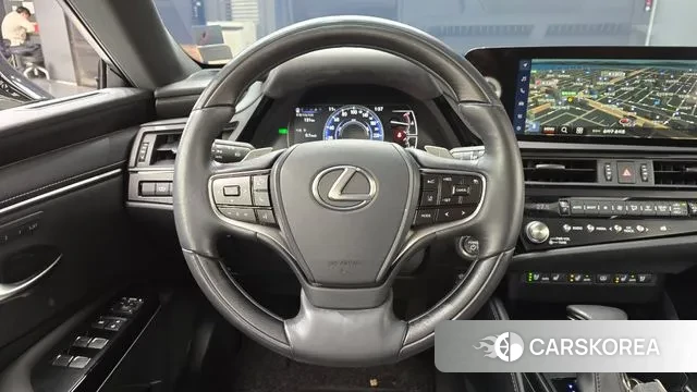 Lexus ES300h 7th generation 2023 Серый из Кореи, фото 4