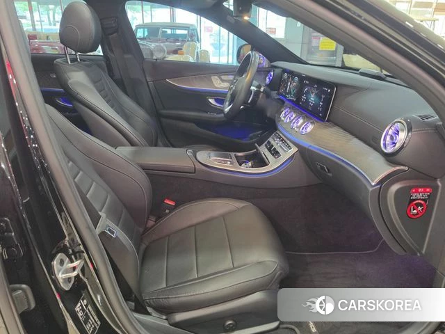 Mercedes-Benz E-Class W213 2022 Черный из Кореи, фото 4