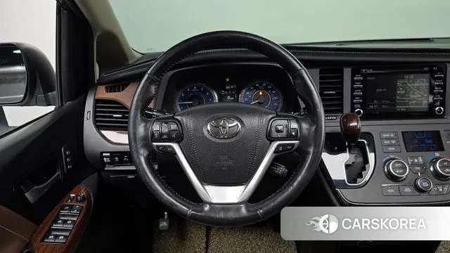 Toyota Sienna 2018 Белый из Кореи, фото 4