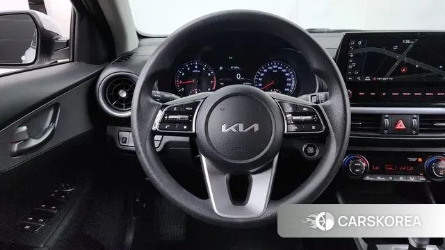 Kia The New K3 2nd generation 2021 Белый из Кореи, фото 4