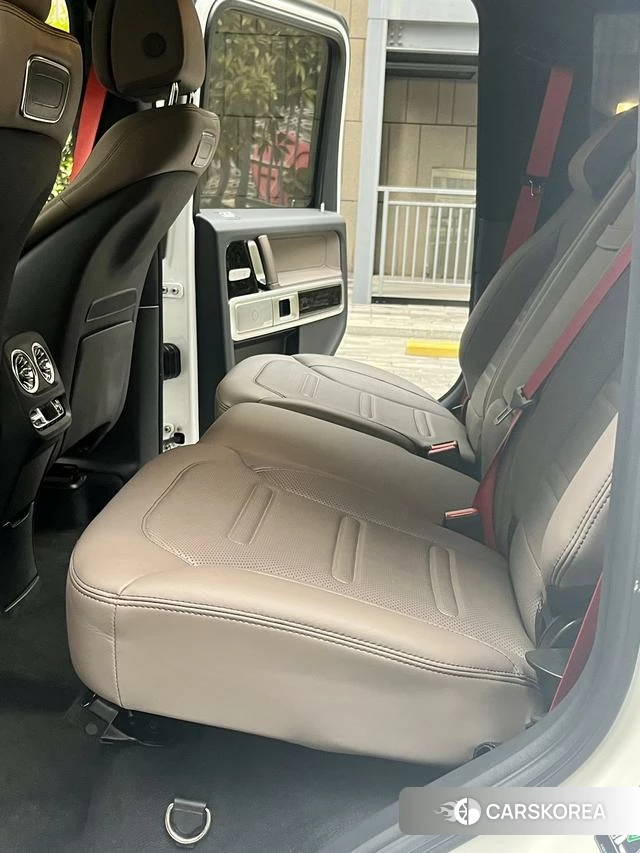 Mercedes-Benz G-class 2024 Белый из Китая, фото 4