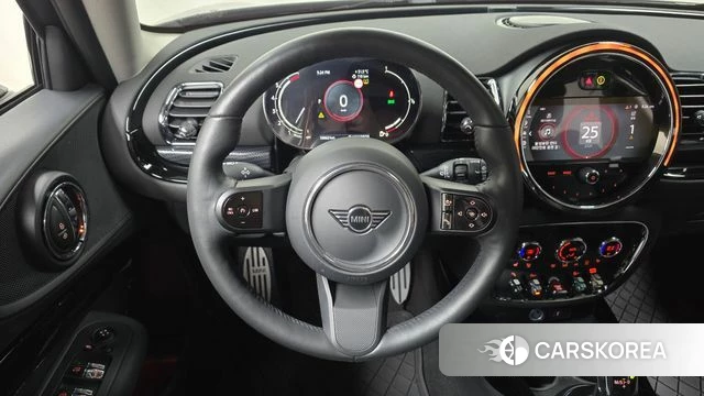 Mini Cooper Clubman 2024 Черный из Кореи, фото 4