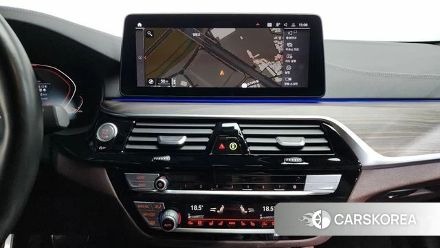 BMW 5 Series (G30) 2021 Черный из Кореи, фото 4