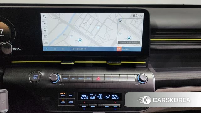 Hyundai Kona (SX2) 2023 Белый из Кореи, фото 4